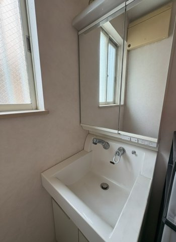 海老名市社家二丁目の独立洗面台