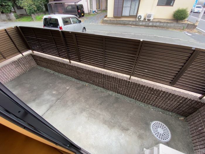 熊本市北区龍田町弓削のアパートのバルコニー