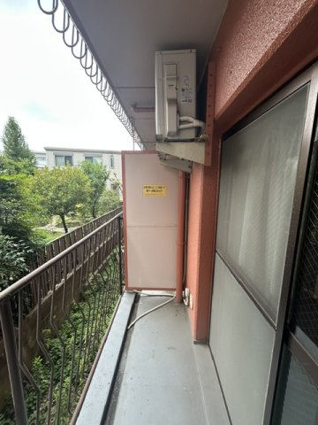 クリエール本山のバルコニー