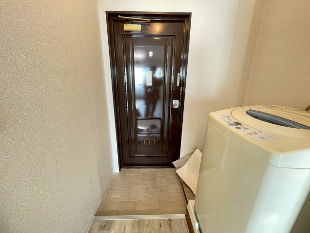 第2原田ハイツの玄関