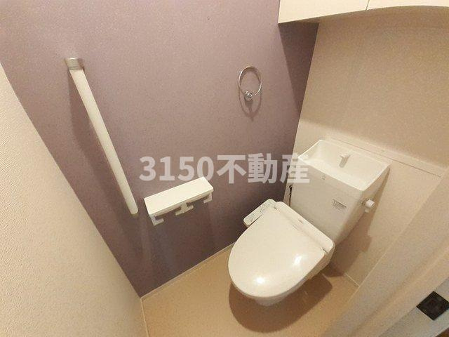 トゥモロー　Ⅰのトイレ|落ち着いたトイレです
