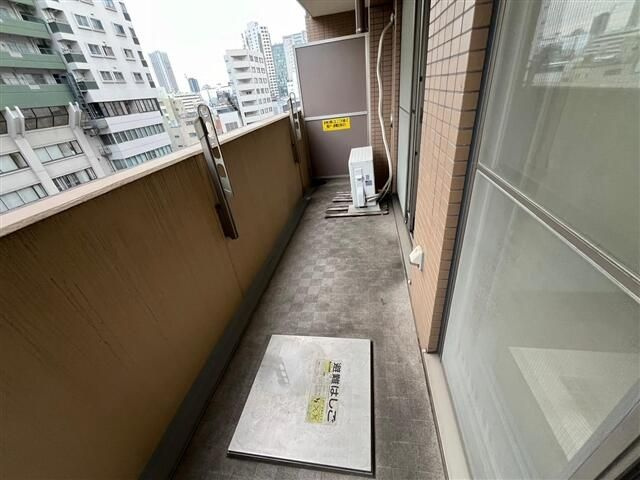日神パレステージ東新宿イーストフォートのバルコニー