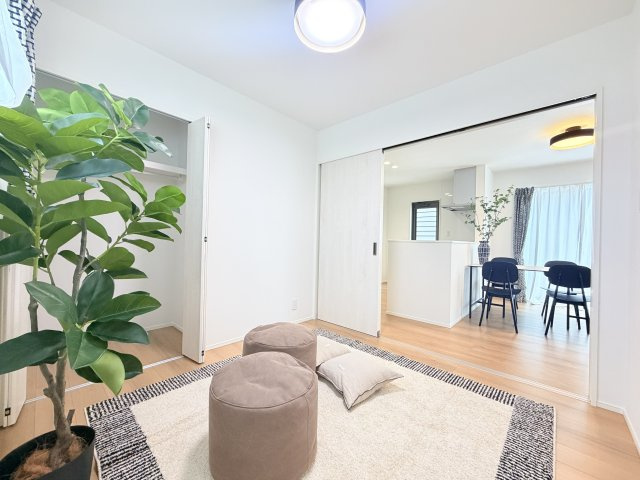 オール電化デザイナーズハウス国府町建売⑲の洋室|お子さんのいるうちは子供部屋に使ってはいかがでしょうか　※同仕様の施工事例です