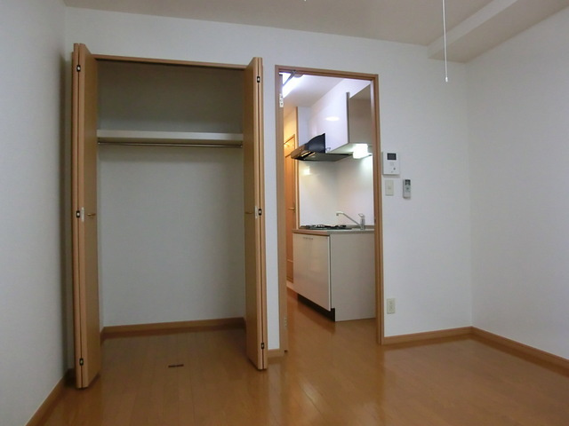 アンジュ　アルモニーの収納|クローゼット付いてます。