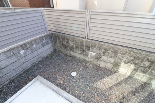 熊本市中央区子飼本町のアパートのバルコニー