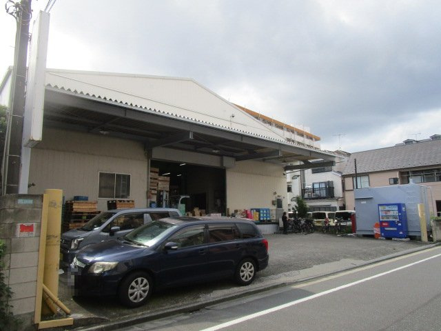 江戸川区下篠崎町の倉庫