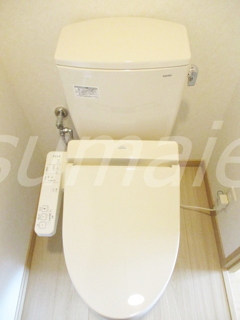 ルーブル赤羽台のトイレ|温水洗浄便座付トイレです！