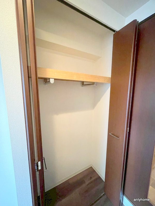SWISS難波西　仲介手数料無料の収納