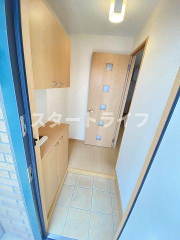 大阪市東淀川区柴島２丁目のアパートの玄関