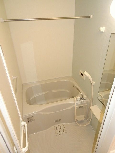 アンジュ　アルモニーの浴室