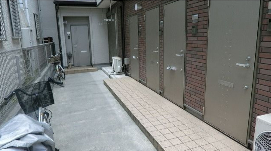 サクシード　エフ・エフ・エフの玄関