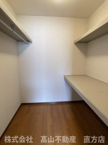 エスポアール愛 B棟の収納
