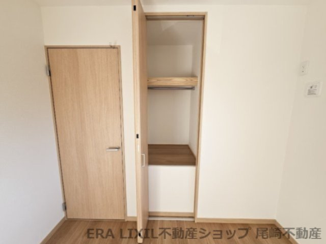 蓮田市貝塚テラスハウスの収納|西側洋室収納