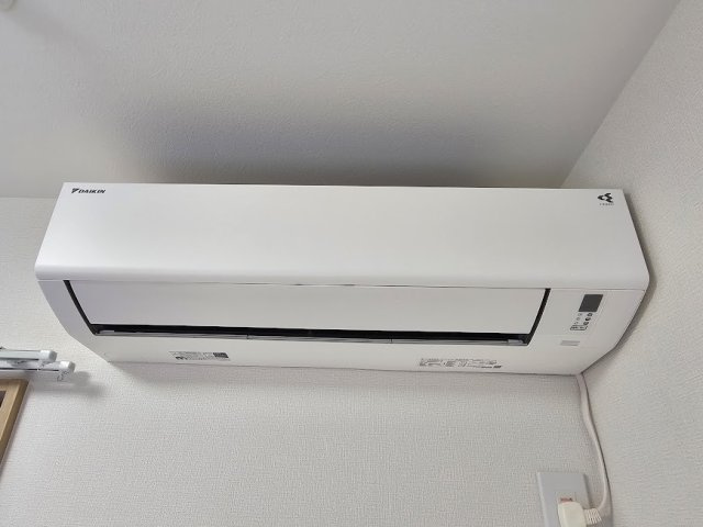 蓮田市貝塚テラスハウスの設備|LDKエアコン