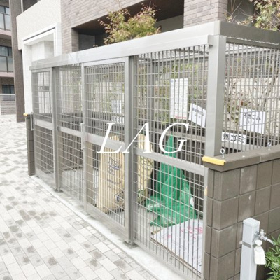 【その他共用部分】 | エストレヤ | 共用ゴミ置き場です。