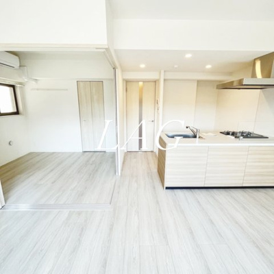 【居間・リビング】 | エストレヤ | 洋室のお部屋です。