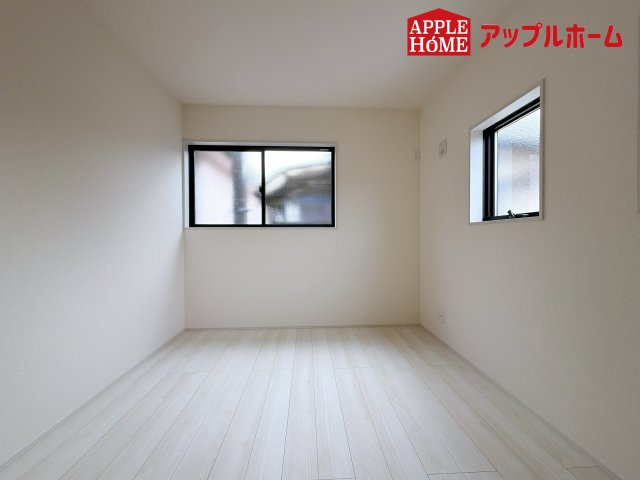 さいたま市南区大谷口3期の洋室|居室は全室収納あり！たっぷりある収納活用でお部屋もキレイを保てます♪