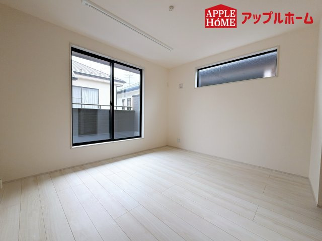 さいたま市南区大谷口3期の洋室|居室は全室収納あり！たっぷりある収納活用でお部屋もキレイを保てます♪