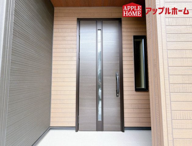 さいたま市南区大谷口3期の玄関|ぜひ現地にて、実際の建物・街並み・日当たり等ご確認下さい♪お問い合わせはお気軽に☆　TEL「0120-466263」