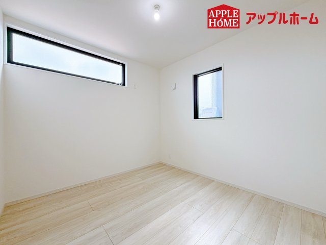 さいたま市西区宮前町1期の洋室|居室は全室収納あり！たっぷりある収納活用でお部屋もキレイを保てます♪