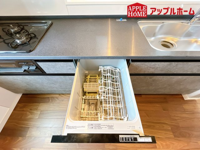 さいたま市中央区円阿弥7丁目のキッチン|便利な食器線乾燥機付き！