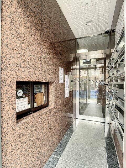 ドルフ板橋のエントランス