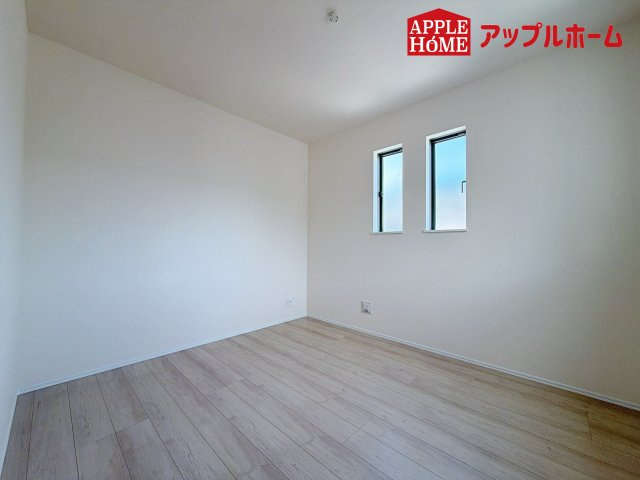 さいたま市北区本郷町1065番の洋室|居室は全室収納あり！たっぷりある収納活用でお部屋もキレイを保てます♪