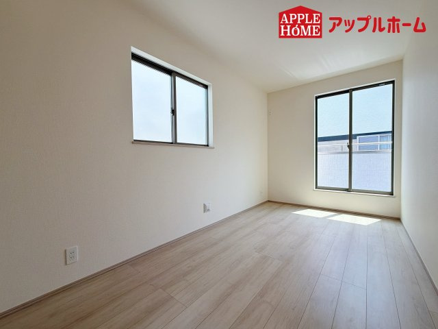 さいたま市北区本郷町1065番の洋室|居室は全室収納あり！たっぷりある収納活用でお部屋もキレイを保てます♪