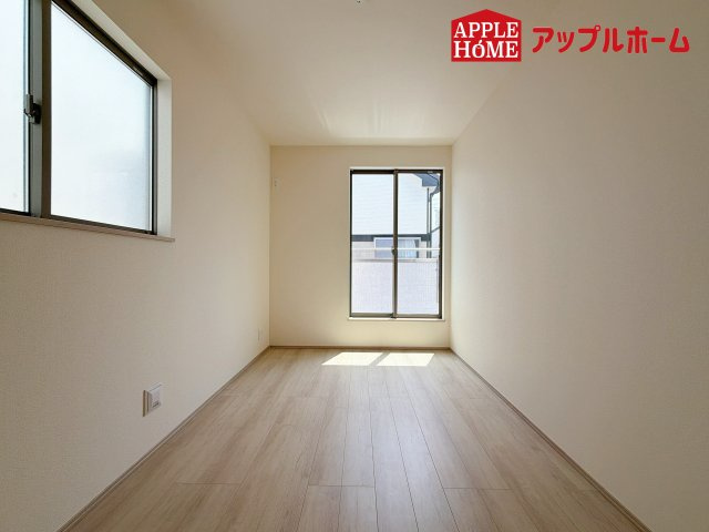 さいたま市北区本郷町1065番の収納|広々納戸付き！