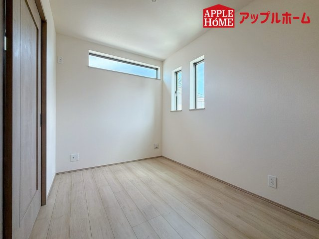 さいたま市北区本郷町1065番の洋室|居室は全室収納あり！たっぷりある収納活用でお部屋もキレイを保てます♪
