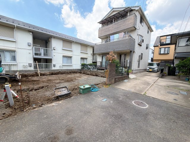 さいたま市南区鹿手袋の前面道路含む現地写真