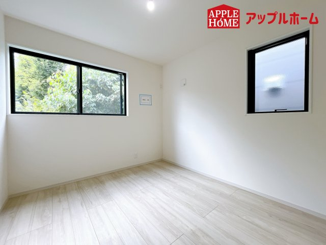 さいたま市浦和区上木崎2期の洋室|居室は全室収納あり！たっぷりある収納活用でお部屋もキレイを保てます♪