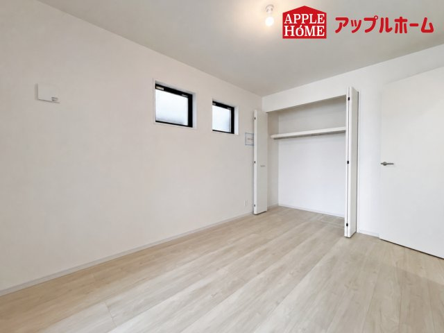 さいたま市浦和区上木崎２期の洋室|居室は全室収納あり！たっぷりある収納活用でお部屋もキレイを保てます♪