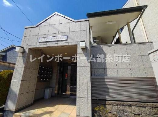 210アパートメントAの外観