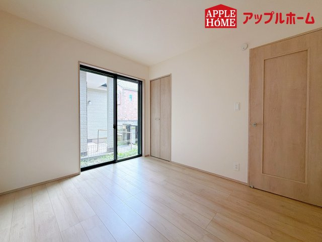 さいたま市北区大成町4丁目　全3棟の洋室|広々5.25帖のサービスルーム！