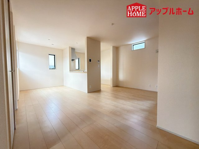 さいたま市北区宮原町第3の居間・リビング|１日の長い時間を過ごす大切なリビングだから、広さ日当たりとことんこだわりましょう♪ぜひこの空間を実際にご体感ください！