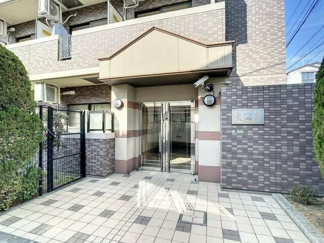 エクセリア文京池之端のエントランス