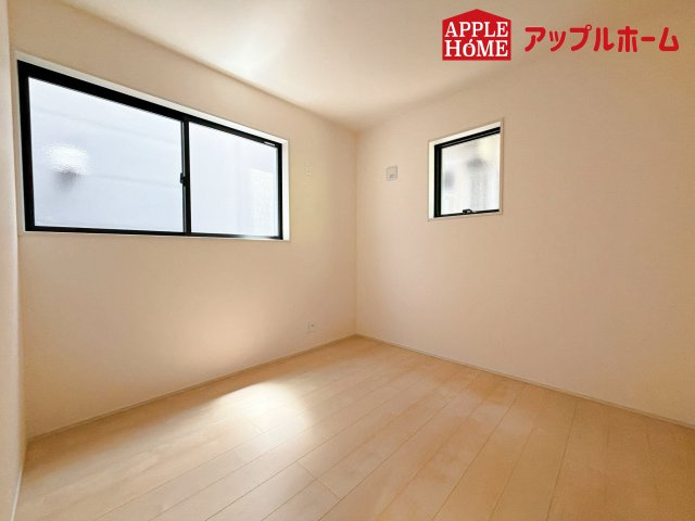 [新築住宅] さいたま市北区植竹町1丁目 全2棟の洋室|広々ストレージルーム