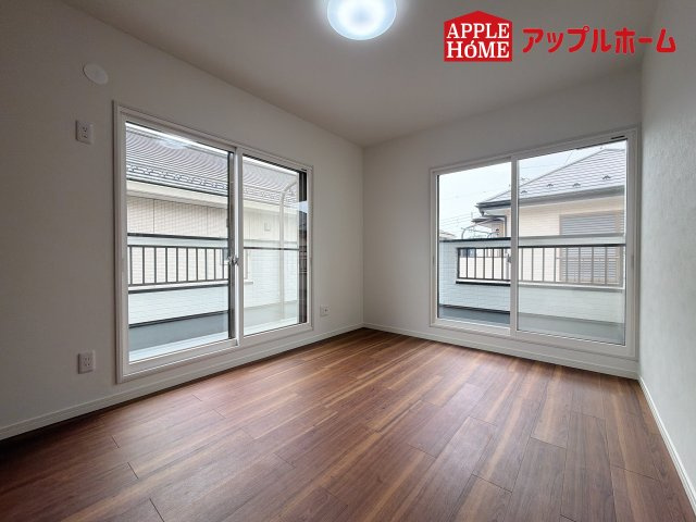 [中古住宅] 上尾市中妻5丁目の洋室|２階居室は全室収納あり！たっぷりある収納活用でお部屋もキレイを保てます♪