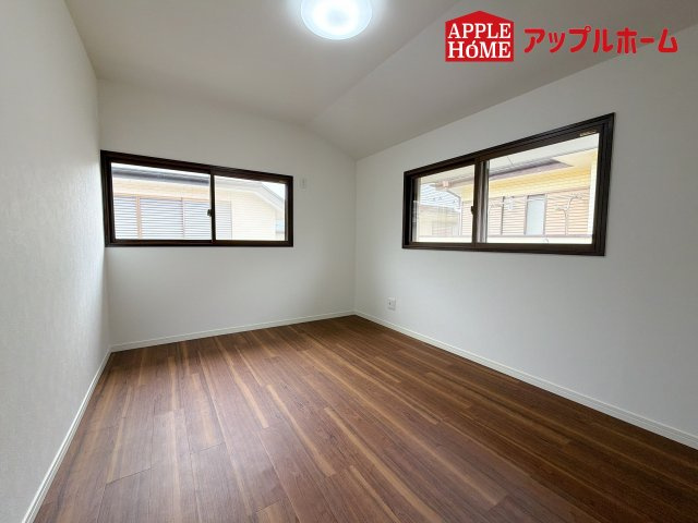 [中古住宅] 上尾市中妻5丁目の洋室|２階居室は全室収納あり！たっぷりある収納活用でお部屋もキレイを保てます♪