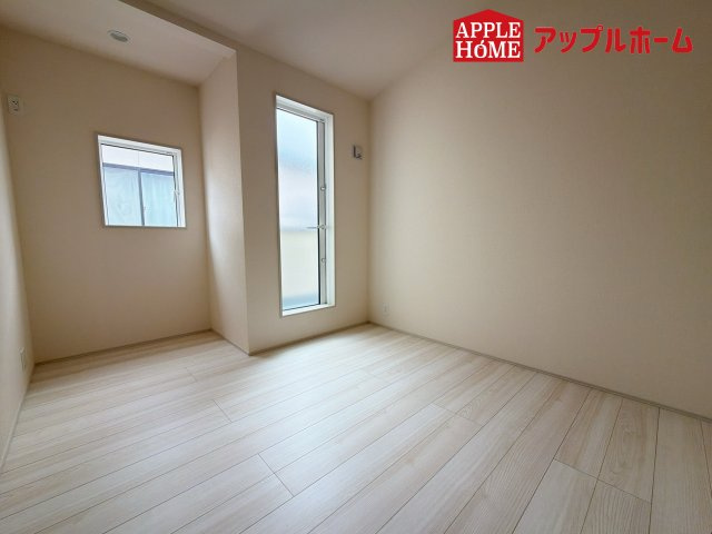 [新築住宅] さいたま市見沼区東大宮3丁目 3期 全1棟の洋室|居室は全室収納あり！たっぷりある収納活用でお部屋もキレイを保てます♪