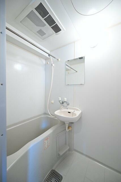 ユーコート上池袋の浴室