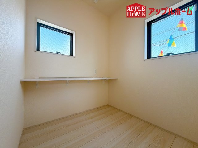 [新築住宅] さいたま市浦和区領家5丁目 全3棟の洋室|造作カウンターコーナー