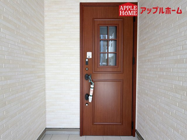 [新築住宅] さいたま市中央区鈴谷7丁目 全6棟の玄関|ぜひ現地にて、実際の建物・街並み・日当たり等ご確認下さい♪お問い合わせはお気軽に☆　TEL「0120-466263」