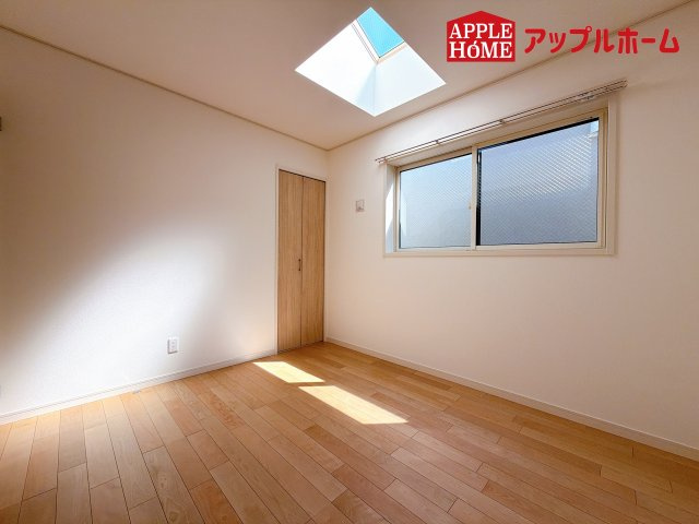 [新築住宅] さいたま市浦和区大東2丁目 全3棟の洋室|２階居室は全室収納あり！たっぷりある収納活用でお部屋もキレイを保てます♪