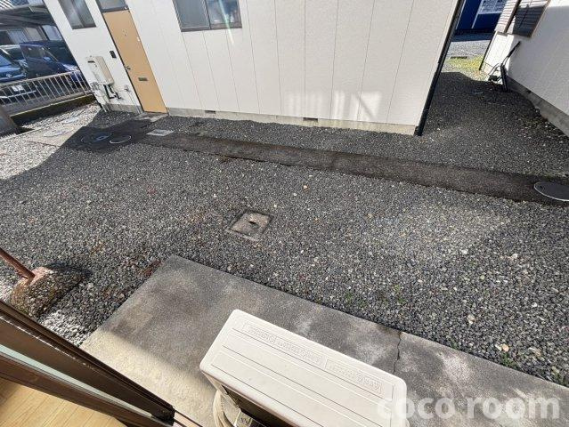 ありのみハイツの庭