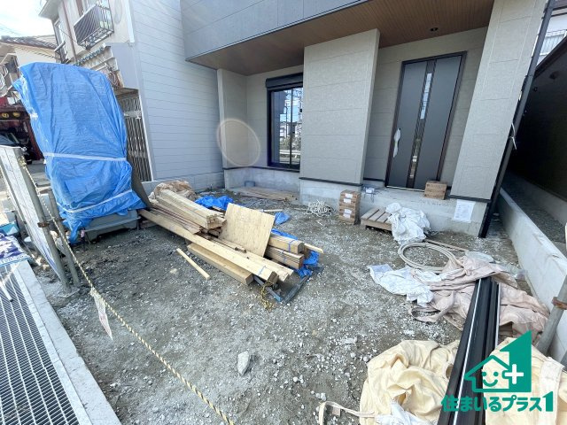 ■枚方市牧野下島町　新築一戸建ての駐車場|駐車スペース！散水栓があるので、こまめに愛車を洗えます！