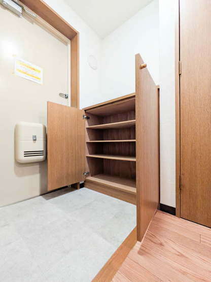 【玄関】セレッソカージェ芦屋