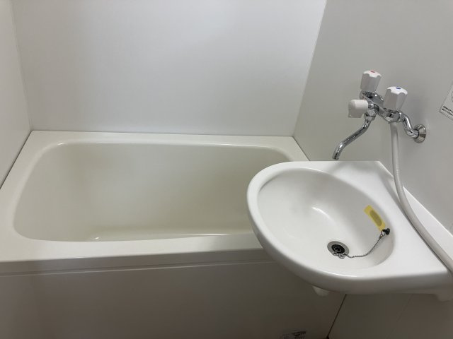 サンフラワーハイツの浴室|写真は別の部屋になります
