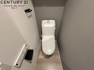 収納棚あり・温水洗浄便座完備